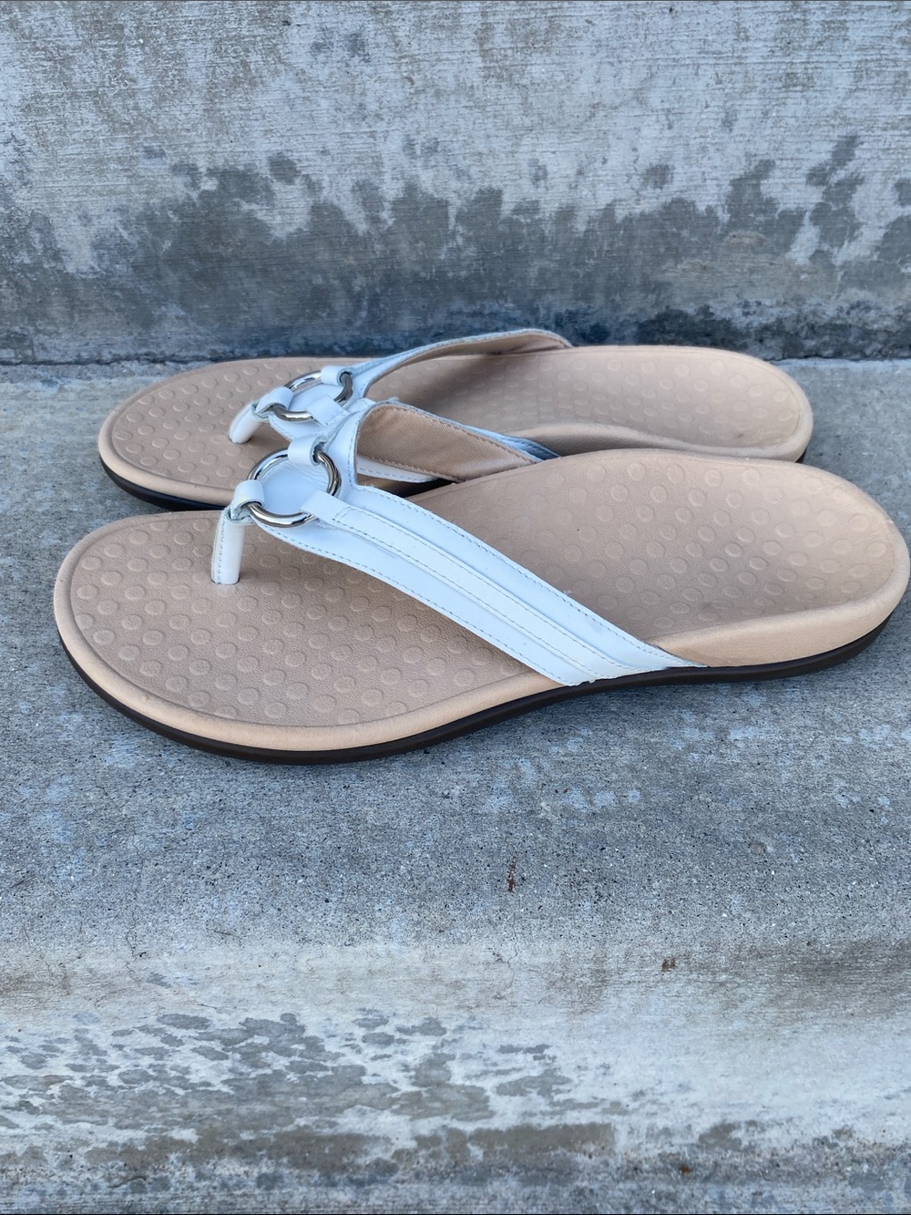 NEW VIONIC ALOE TOE SIZE 10 - Picture 3 of 4